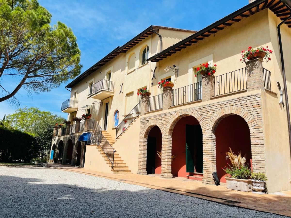 Mapepa Village Apartments Spello Eksteriør bilde